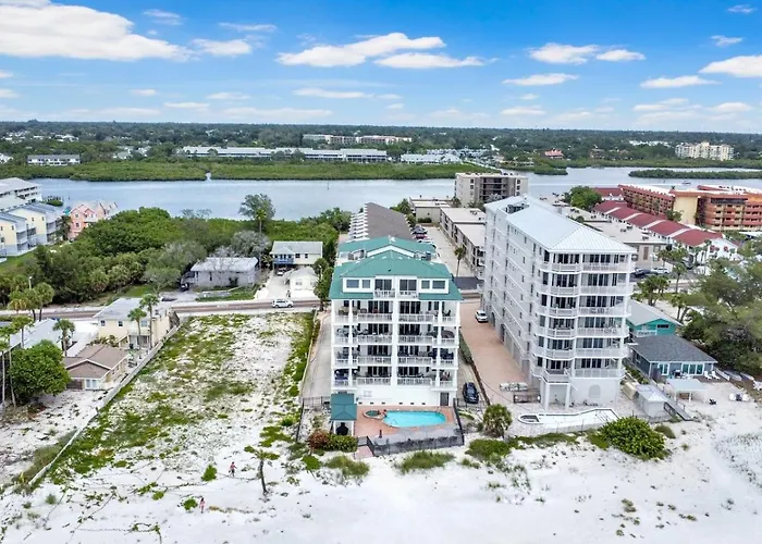 Luxury Front At Fairwinds 402 Holiday home Clearwater Beach