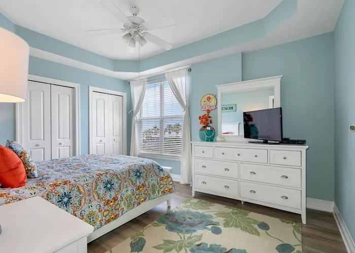 Luxury Front At Fairwinds 402 Holiday home