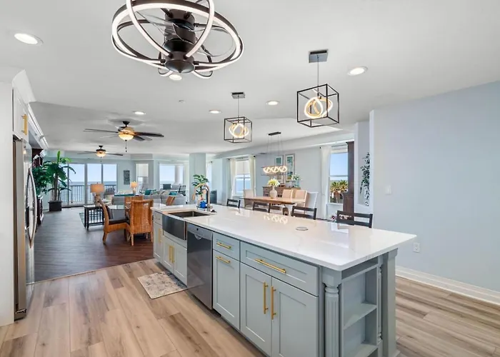 Luxury Front At Fairwinds 402 *