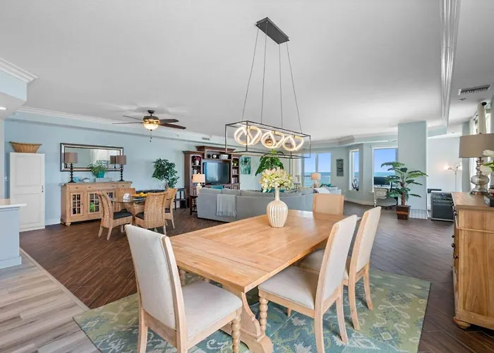 Luxury Front At Fairwinds 402 Holiday home
