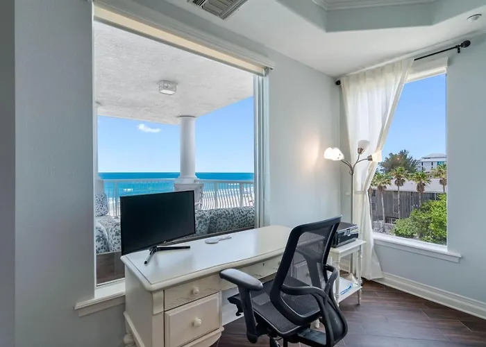 Luxury Front At Fairwinds 402 *